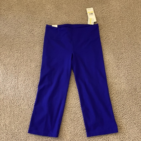 Blue under armour fitted leggings medium - NWT - Picture 6 of 6